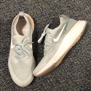 Nike women’s epic react fly knit